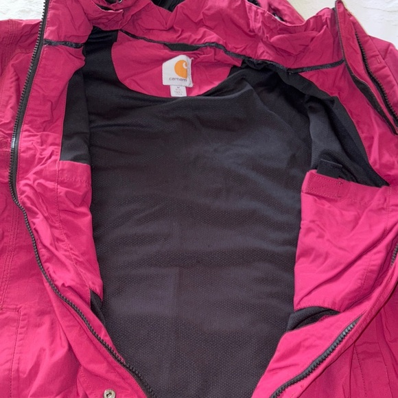 Gently Loved Women’s Carhartt Burgundy Hooded Jacket - Picture 6 of 14